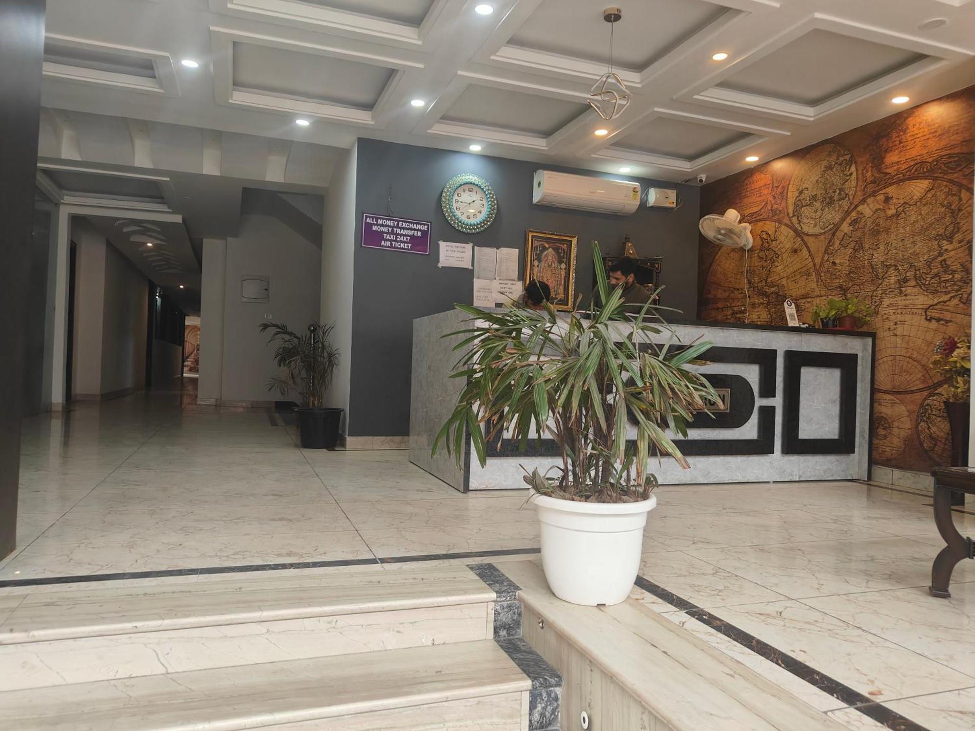 Hotel De Tark A Family Hotel Near Igi Airport Delhi Nuova Delhi Esterno foto